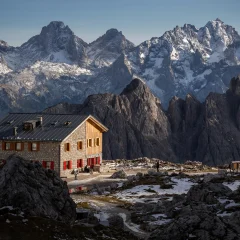 stunning-scenery-stony-rifugio-lavaredo-cadini-di-misurina-area